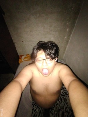 Xtudr - Slave_gay16: Soy un esclavo 
Y ya tengo amo ❤️
