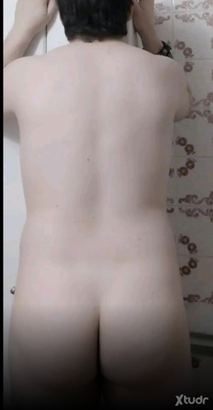 Xtudr - sumbcnxx: Submissive from Barcelona without a place, few limits. For dominant men with a place or to go to sex shops, etc... I accep...