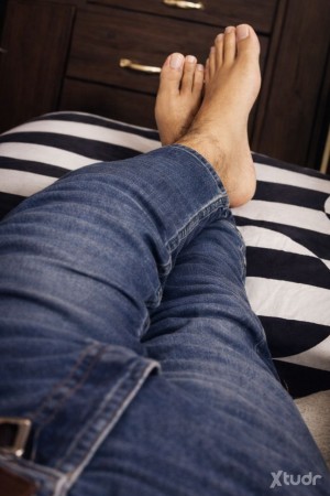 Xtudr - DOMINANTE_BO: I'm bisexual, top and dominant. I'm looking for a fixed sexual and domestic slave. Deep throat to cum frequently.