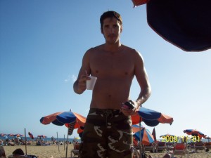 Xtudr - leosevilla: What you see in the photos, masculine, discreet, serious
