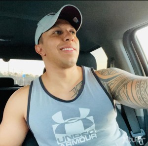 Xtudr - Simoes77: Easy going dude seeking for something real 