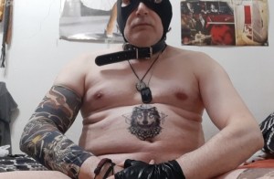 Xtudr - porkymsk63: I'm a mature, fetishist guy who likes CBT, verbal humiliation, with a good physique, from La Mancha. I'm into flogging, ...