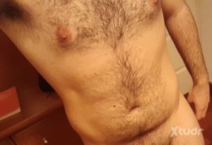 Xtudr - Davidjov: Soy un chico joven, soy muy sumiso con la persona adecuada, pero NO soy sumiso en el sentido de que me ponga a cuatro pata...
