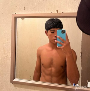 Xtudr - Al_17: Aun soy nuevo en esto 
Busco principalmente que me entrenen jaja