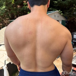 Xtudr - HendoSix: ⛓️💪🏻🏋🏻‍♂️👨🏻
Me molan tíos mayores de >35 años y de gym.
Con barba…
Pelo en pecho….
