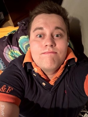 Xtudr - PoloChub: Preppy boy from up North. 
Polo shirts 🐽😈
IG: _chubnorris_