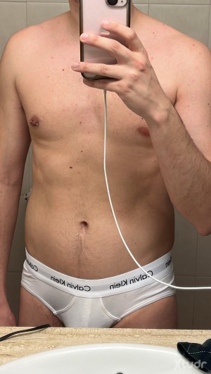 Xtudr - pasivsumiso: Sumisete joven y con ganas de servir y complacer a un dominante estricto