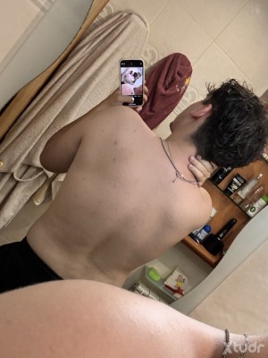 Xtudr - Neiloo: I want a top with a thick penis 🔥🔥