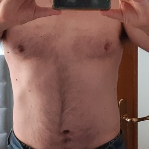 Xtudr - xxxxxxxx: Male uncle submissive-slave or dominant-master, depends on the situation and the other....Liberal 
complacent, good kisser...