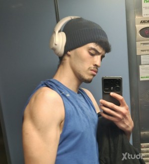 Xtudr - HeteroJoven21: Young straight handsome 21-year-old from Bilbao, horny and eager to do all kinds of things, especially those related ...