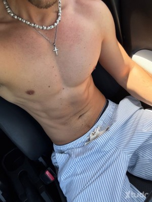 Xtudr - harrylove: I would be happy to keep in touch with you are you up to having some coffee or maybe wine with me sometimes!