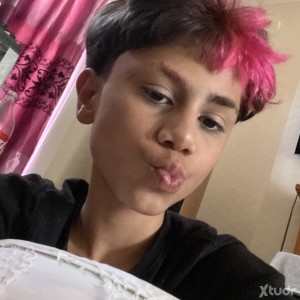 Xtudr - Lucasuu:  I m 16 but I cam suck very well 