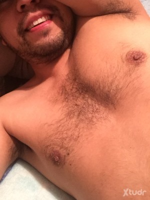 Xtudr - TheKingMaster: Soy dominante, autoritario, buscando un sumiso , esclavo , que sea lo que yo quiera, cuando quiera sin un no como res...