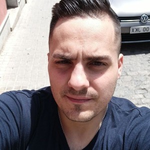 Xtudr - jess94: Alegre y divertido, con ganas de conocer gente nueva y experiencias.