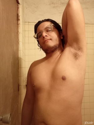 Xtudr - CharlyMx: Mexican young switch with experience in Dominant/submissive role, hard domination, total slavery and many kinds of kinks.