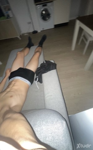 Xtudr - cxzk__: alguien con sitio?