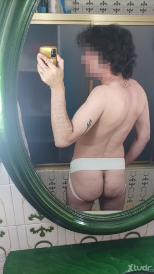 Xtudr - Aprendiz92: Busco pertenecer exclusivamente a Alguien que quiera ser mi Amo y yo su Esclavo para aprender de Él.