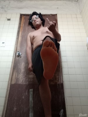 Xtudr - CharlyMx: Mexicano Switch con experiencia en roles de dominante/sumiso, dominación extrema, esclavitud total y varios fetiches.
Mexi...