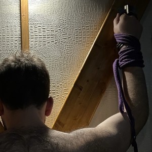 Xtudr - Gorka74: Dominant man in Madrid looking for a good submissive slave completely submissive and obedient for sessions.