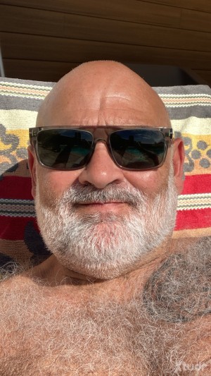 Xtudr - Bearpas57: Ass and butt available, submissive. Age doesn't matter