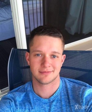 Xtudr - Jimmy_6796: Unapologetically me—sharp mind, soft heart, and a thing for deep laughs and deeper connections. Here for relationship , ...