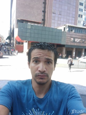 Xtudr - Erickson: Soy pasivo sumiso, tengo 36 años y me gusta el bdsm soy de Caracas Venezuela 