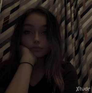 Xtudr - mickeycountry23: 23 pure country chick im single ready to mingle, into guys or women don’t mind. Hookups/ dates/ anything 😏😉 when I ...