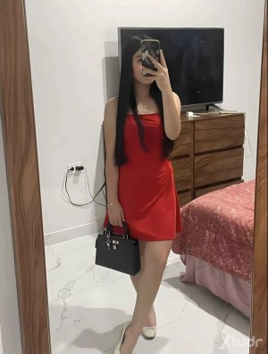Xtudr - Valenzuela: Holiii busco algún hombre que sea demasiado caliente y tenga algún fetiche 