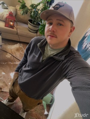 Xtudr - midwestbeefcake: Small town boy. Looking for something.