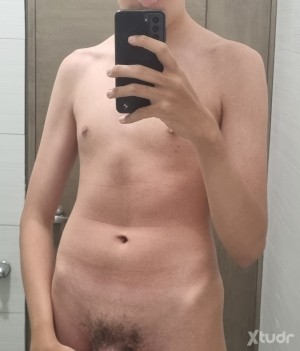 Xtudr - Santiagok: Submissive boy
I'm still experimenting and trying
feet, armpits, dog training, hypnosis, slave