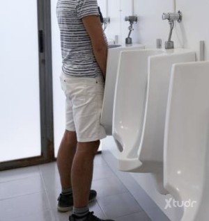 Xtudr - SuckerUrinal: Submissive, I'm going to suck, lick asses, swallow cum and piss. Spit, slaps, feet.
✅Str8/Bi
✅Top
✅Dom