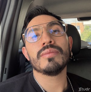 Xtudr - davidfetish: Me encantan los pies y las axilas, sus pelos y sus olores. Buscando descubrir. Open mind 😈👣🦶🤤