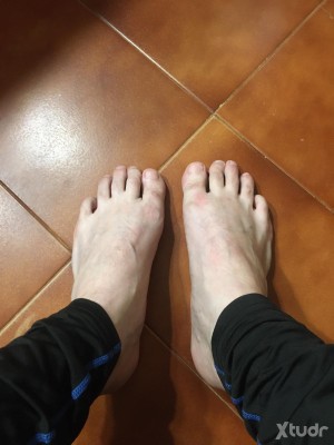 Xtudr - corbis5: Fetichista de pies. Doy mis pies para que los disfrutes como quieras! Sobalos, lamelos, chupalos, trampling, footjob… Tambi...