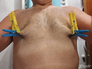 Xtudr - Sumisovicio: Muy cerdo y vicioso. Abierto a cosas nuevas. Me gusta casi todo, tengo pocos límites, tríos, orgias. Algo masoca y si m...
