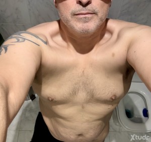 Xtudr - Cerdoversatil: Tio masculino versátil bastante guarro, busco lo mismo, prefiero gente más joven que yo