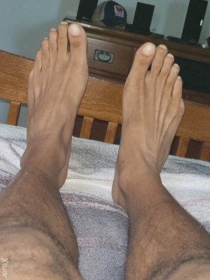Xtudr - FootFetishTop: Suck my toes and service my feet 