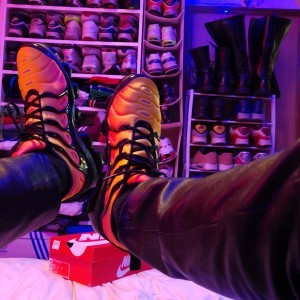 Xtudr - Glaube: Dominant man bastard, sadistic and pig. With things clear and a lot of experience in different practices as you can see. I a...