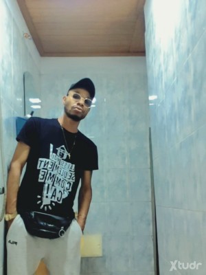 Xtudr - 2x5sfsie:  l'm discret 