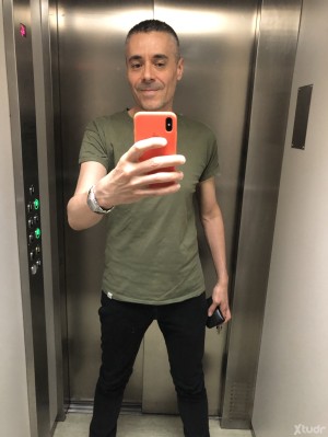 Xtudr - DOMESTICO39: Household servant. I make a living cleaning houses all over Madrid. I have references.