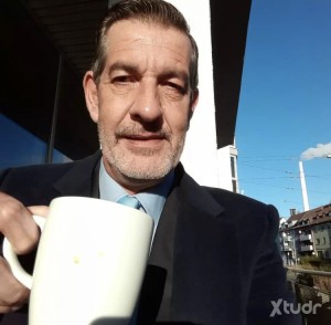 Xtudr - DavidMark: I'm a very open-minded person, someone who accepts people as they are, I'm a fair individual who adapts to changes in lif...