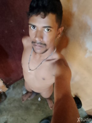 Xtudr - husk: Quiero una puta que se prostituya en grindr 
