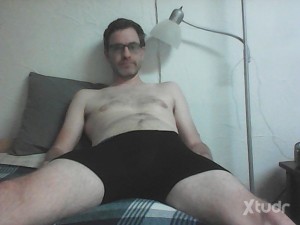 Xtudr - sexyslave: i am 37 broown hair blue eyes short beard