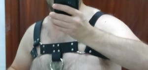 Xtudr - Guaka: Hola. Me gusta hombres jóvenes.