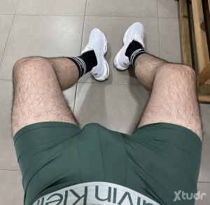 Xtudr - masterdebarrio: vengo a follaros la puta mente zorras y usaros como lo que sois 😈 DE RODILLAS Y AL DM 