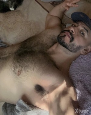 Xtudr - brd01: Obediente, gusto por ser humillado, golpeado y sodomizado. Entron, morboso, exhibicionista, nudista y amante de pies. 🤤👣