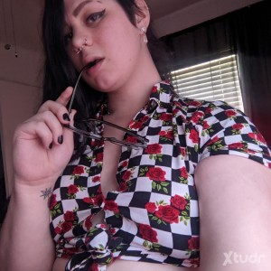 Xtudr - Bella3: Esclavo afeminado necesito que me contactes si estás interesado y si eres nuevo está bien, te entrenaré
Si estás interesado ...