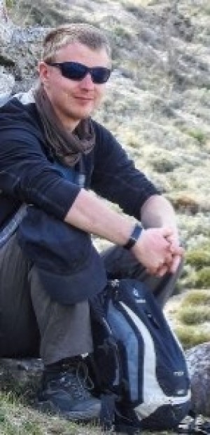 Xtudr - Matty365: Young inexperienced sub looking to be trained, Sissified by older dom