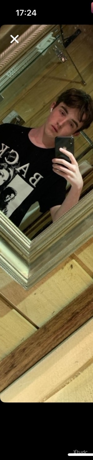 Xtudr - u5yjw89x: I wanna be tied up gagged abd fucked by a guy in black gloves abd a bally 