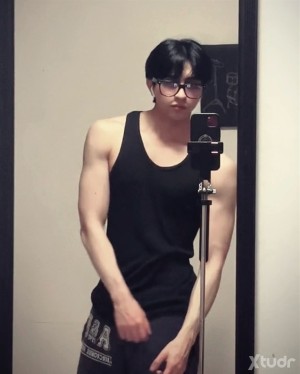 Xtudr - Joesj: Alguien para charlar morbo? 
Escribanme a mi WhatsApp 3132289784
🍆😝