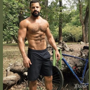 Xtudr - AGRESSIVE25CMS: VENEZOLANO, HETERO, AGRESIVO, PERVERSO, CRUEL, VERGON. Grabate esto: SIEMPRE hago lo que sale de mis cojones, no me ...
